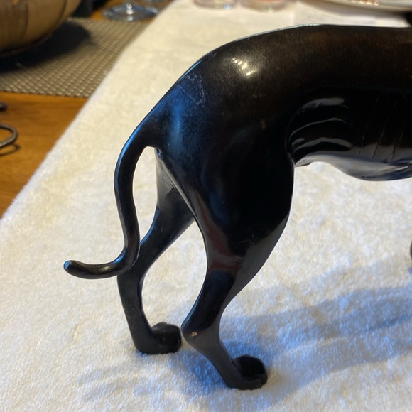 Vintage bronze Italian greyhound/whippet. Some minor scratches.heavy. 2.6 pounds - Picture 2 of 12